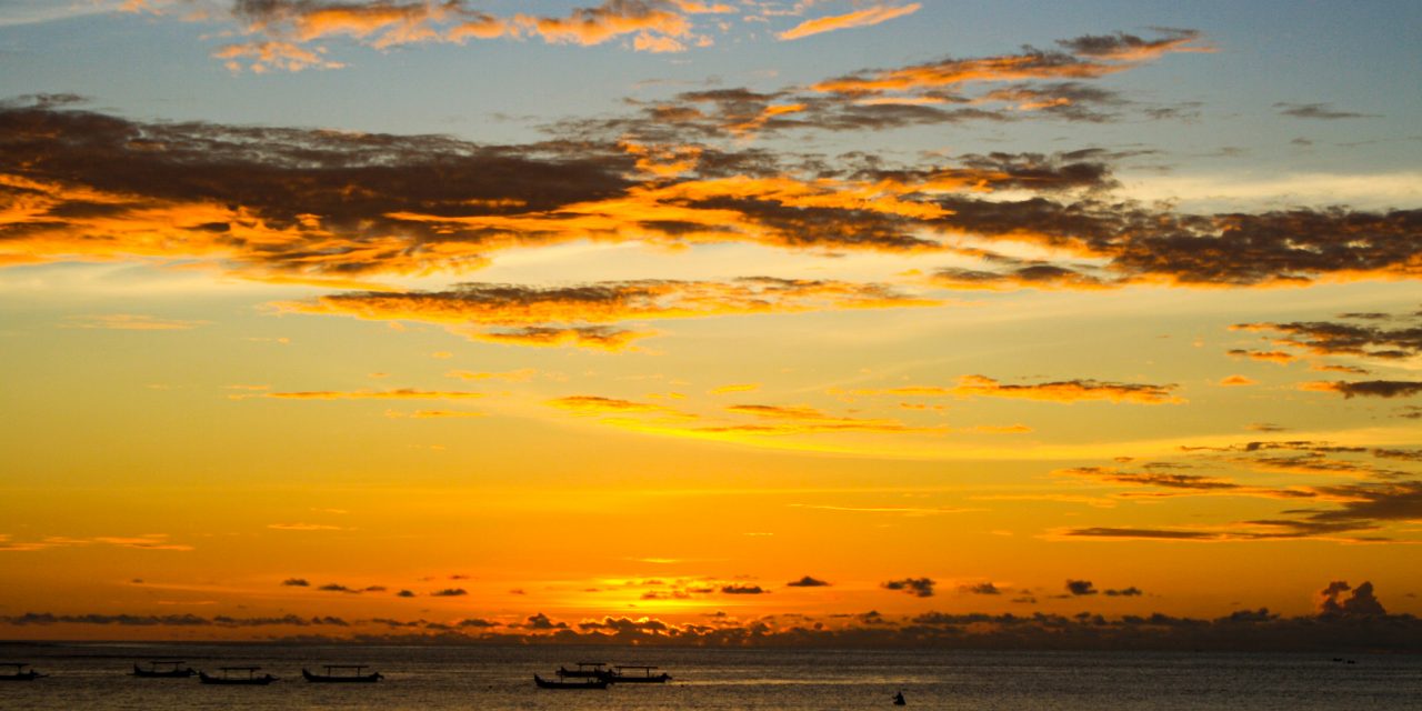 Sunset Di Pantai Kuta Bali